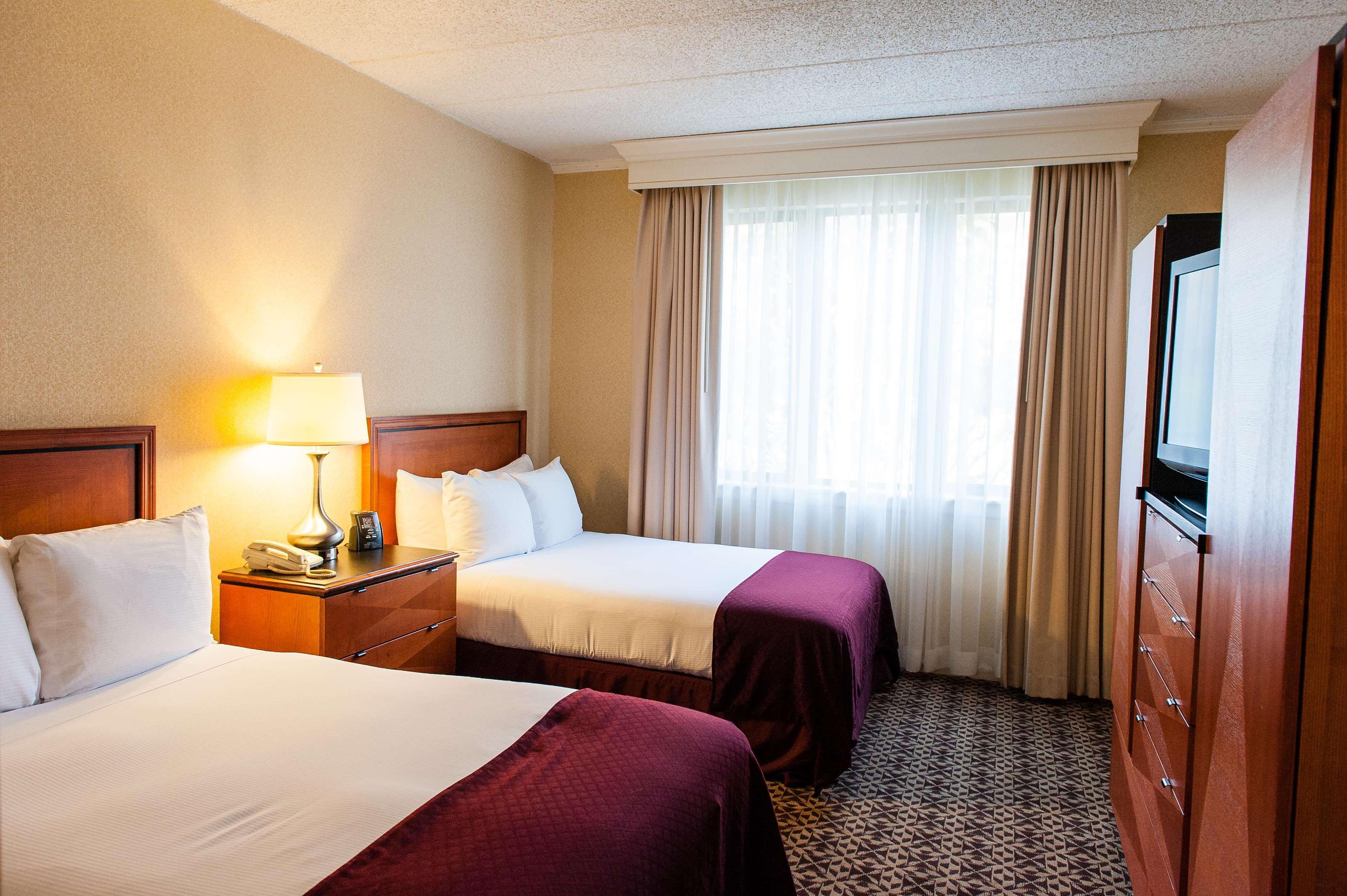 Doubletree Suites By Hilton Mount Laurel Exterior photo