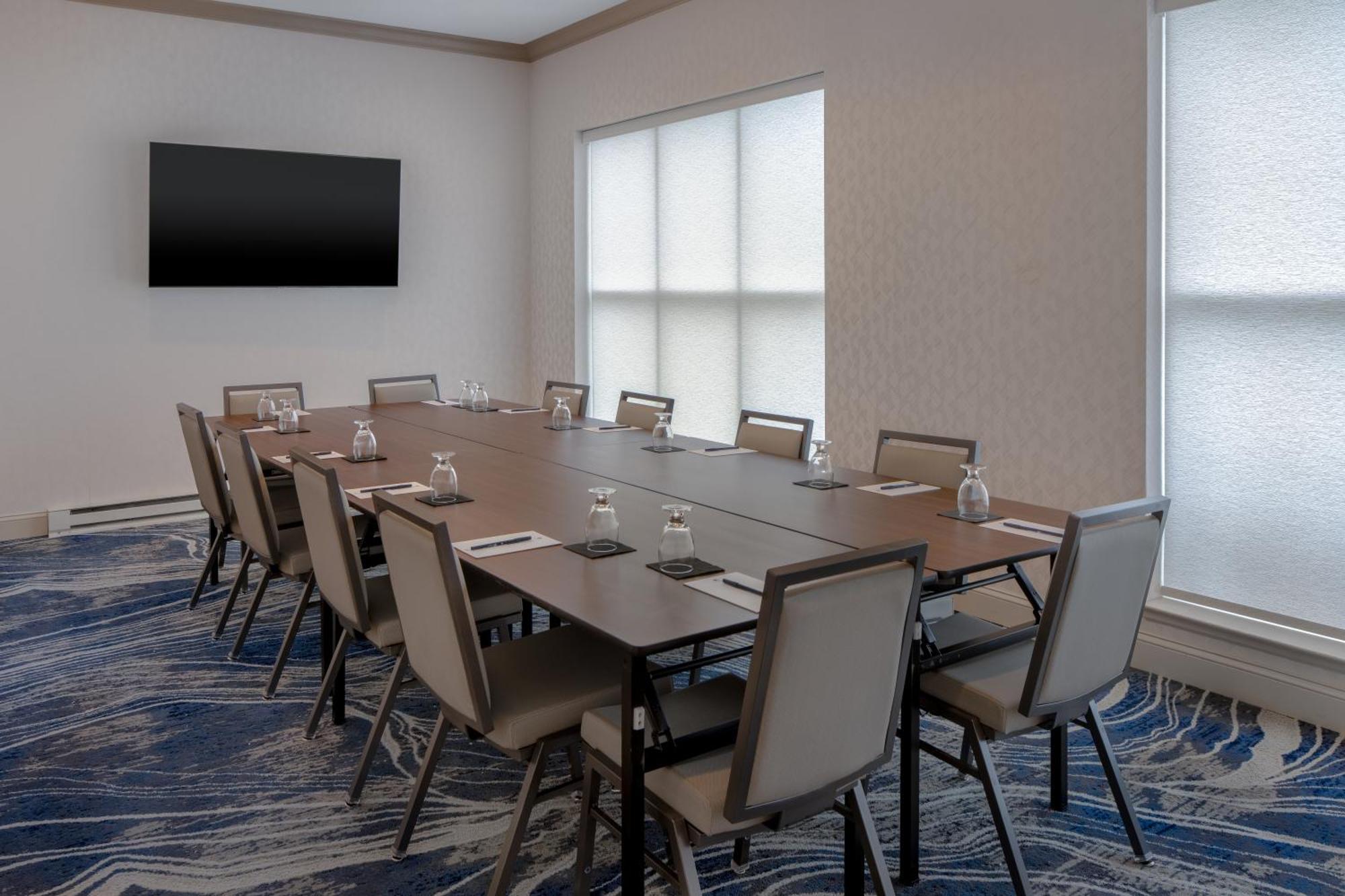 Doubletree Suites By Hilton Mount Laurel Exterior photo