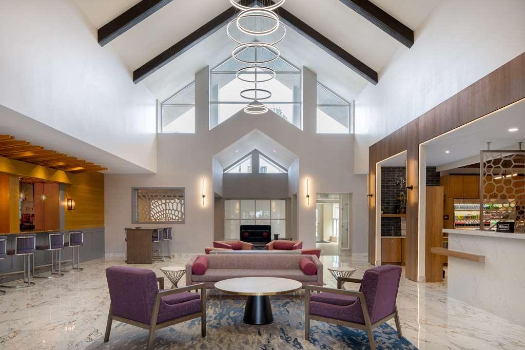 Doubletree Suites By Hilton Mount Laurel Interior photo